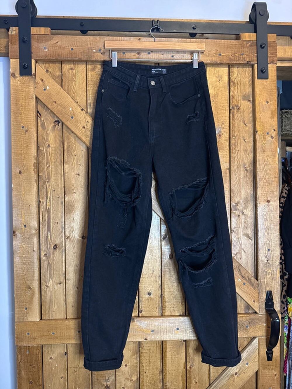 Pretty little thing denim mom Jean size 6 distressed grunge black